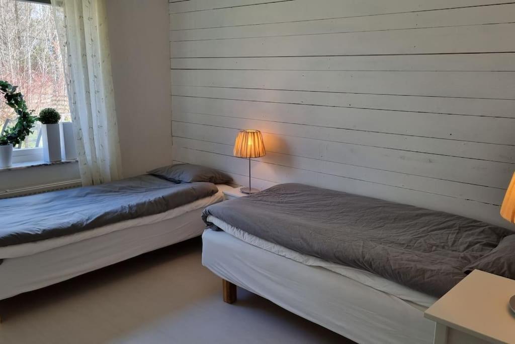 Trivsamt Parhus I Lugnt Omrade Inne I Tranas! Dış mekan fotoğraf